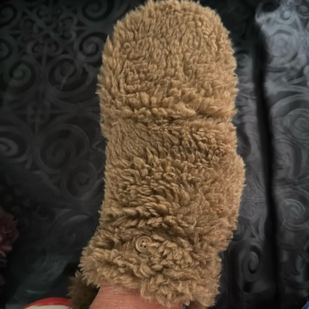 Express Convertible Teddy Mittens